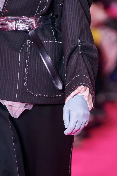 Look 188